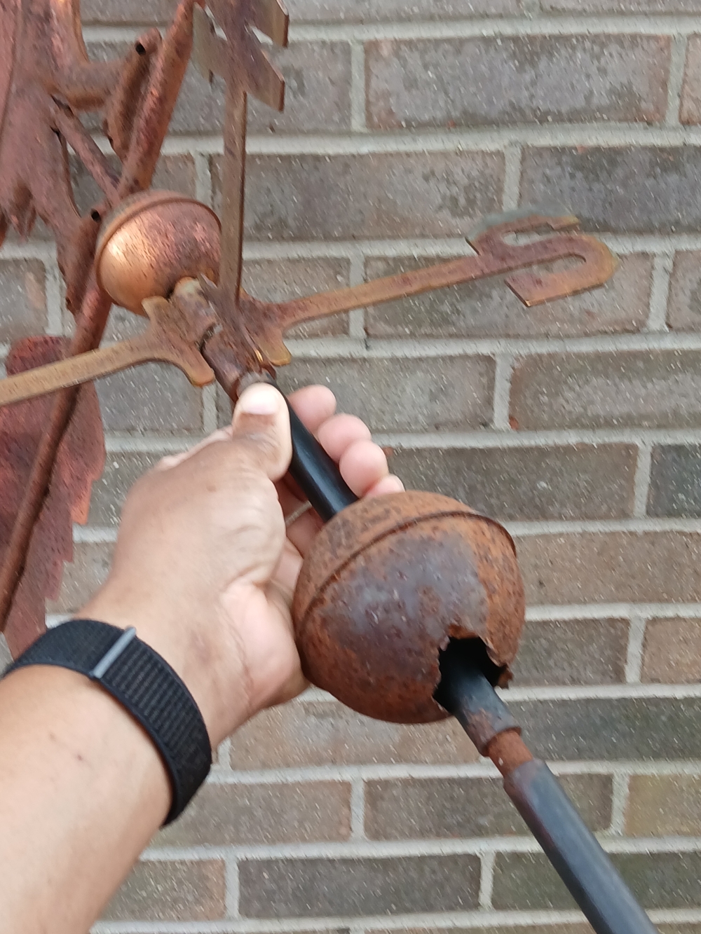 Source Unknown Rust-Colored Rooster Weather Vane - Picture 5 of 6